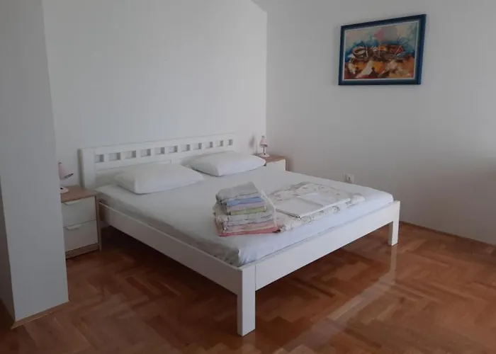 Maver * Sveti Filip i Jakov