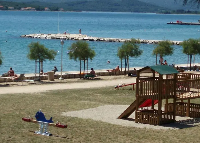 Maver * Свети-Филип-и-Яков